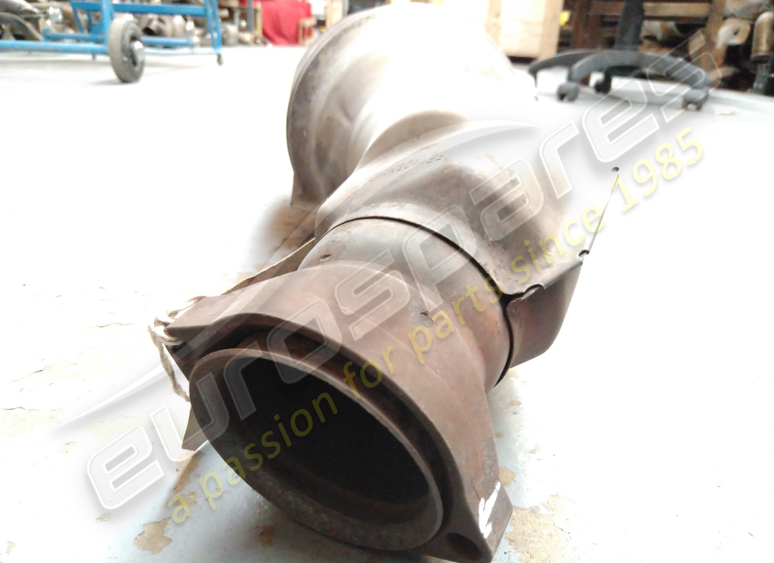 utilisé ferrari catalyseur lh. numéro de pièce 180020 (2)