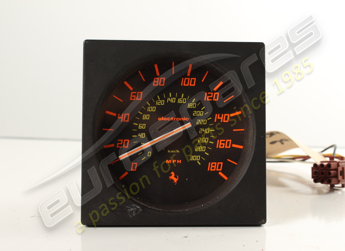 nouveau ferrari compteur de vitesse mph rhd numéro de pièce 127106 (1)