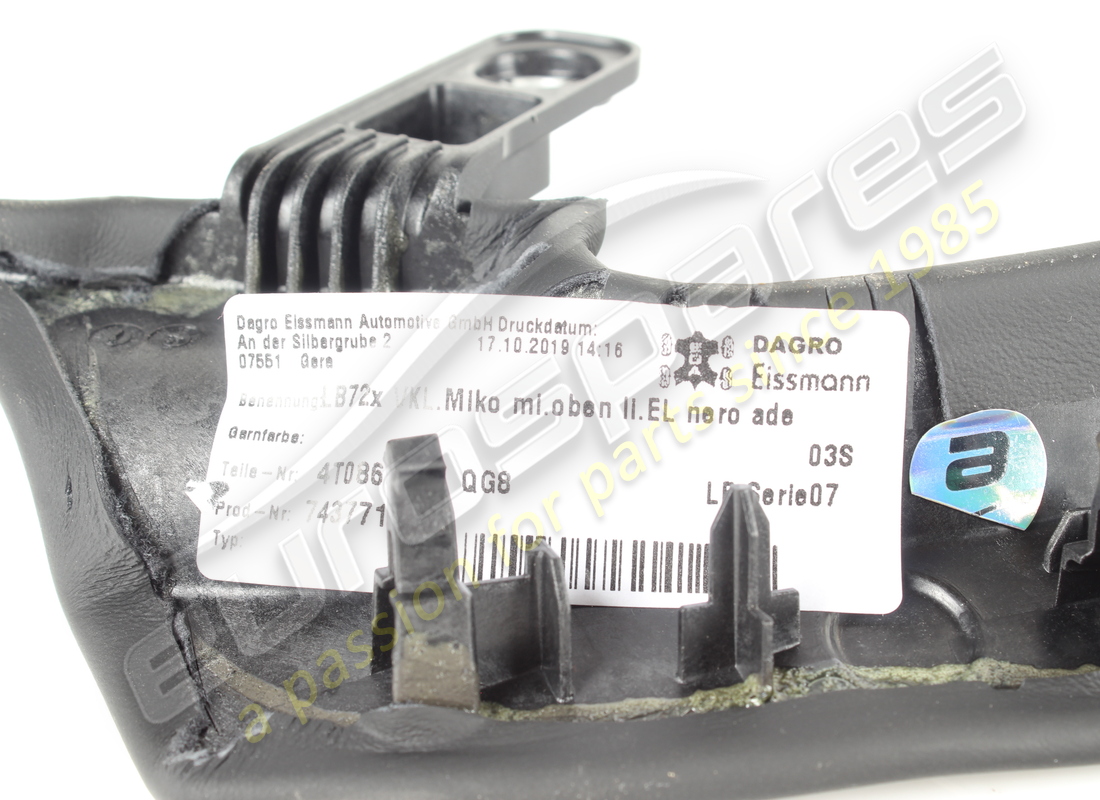couverture utilisée de lamborghini. numéro de pièce 4t0863051 (5)