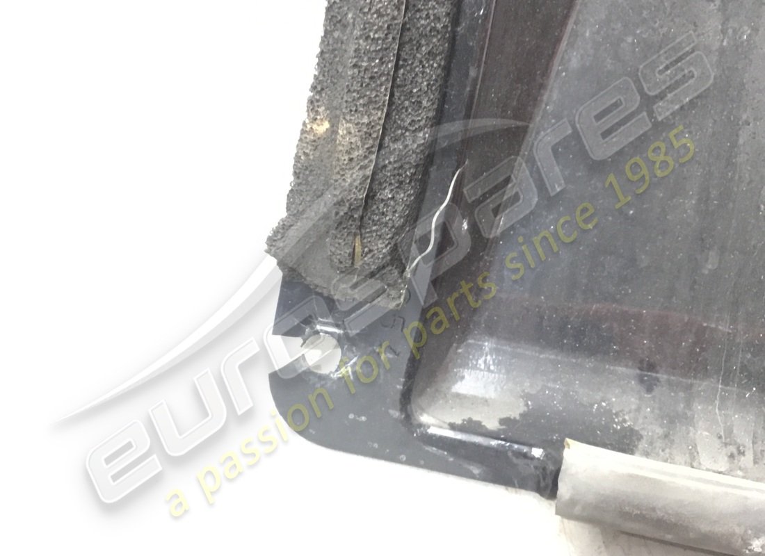 conduit d'air lamborghini endommagé, huile de diffusion arrière arrière. numéro de pièce 470825325b (2)