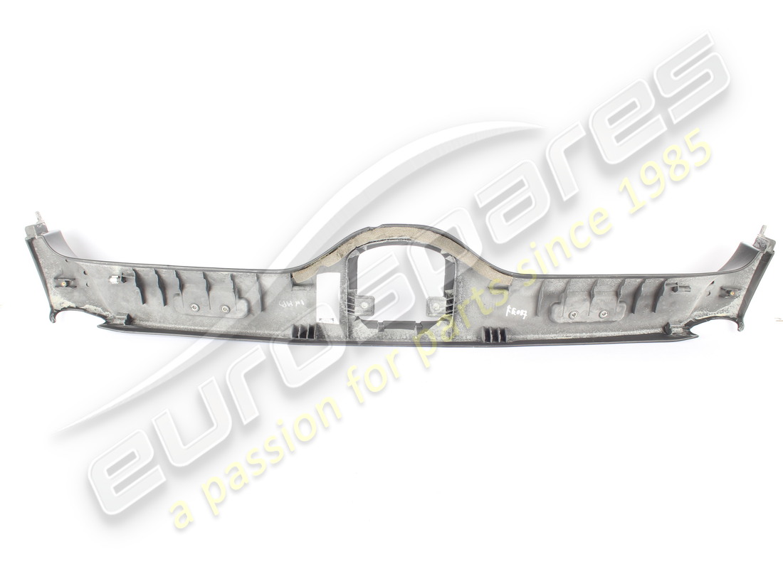 utilisé ferrari moulure de traverse supérieure h. numéro de pièce 81882200 (4)