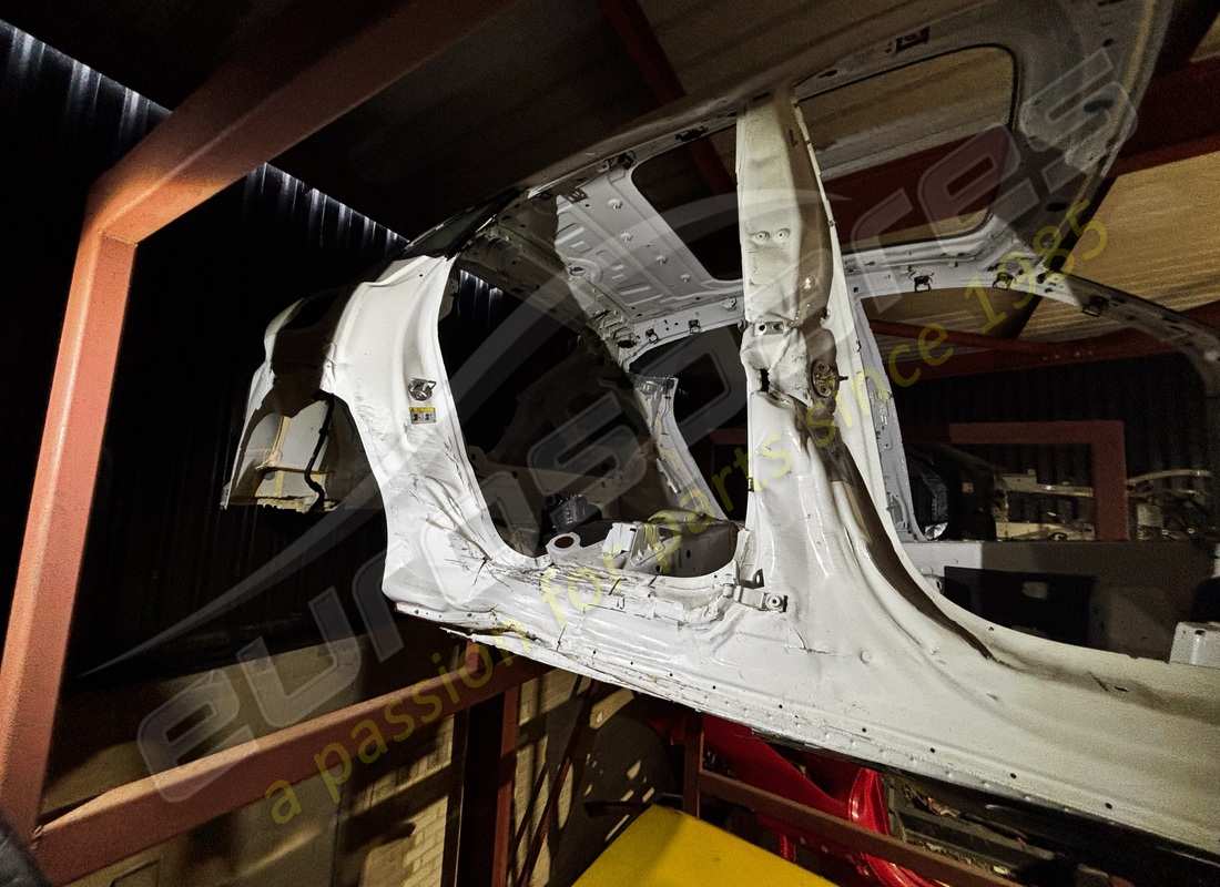carrosserie complète d'occasion lamborghini. numéro de pièce 4m0802123body (2)