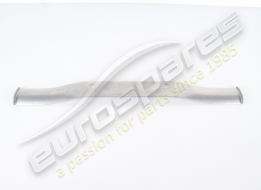 nouveau support porsche. numéro de pièce 99611312355 (1)