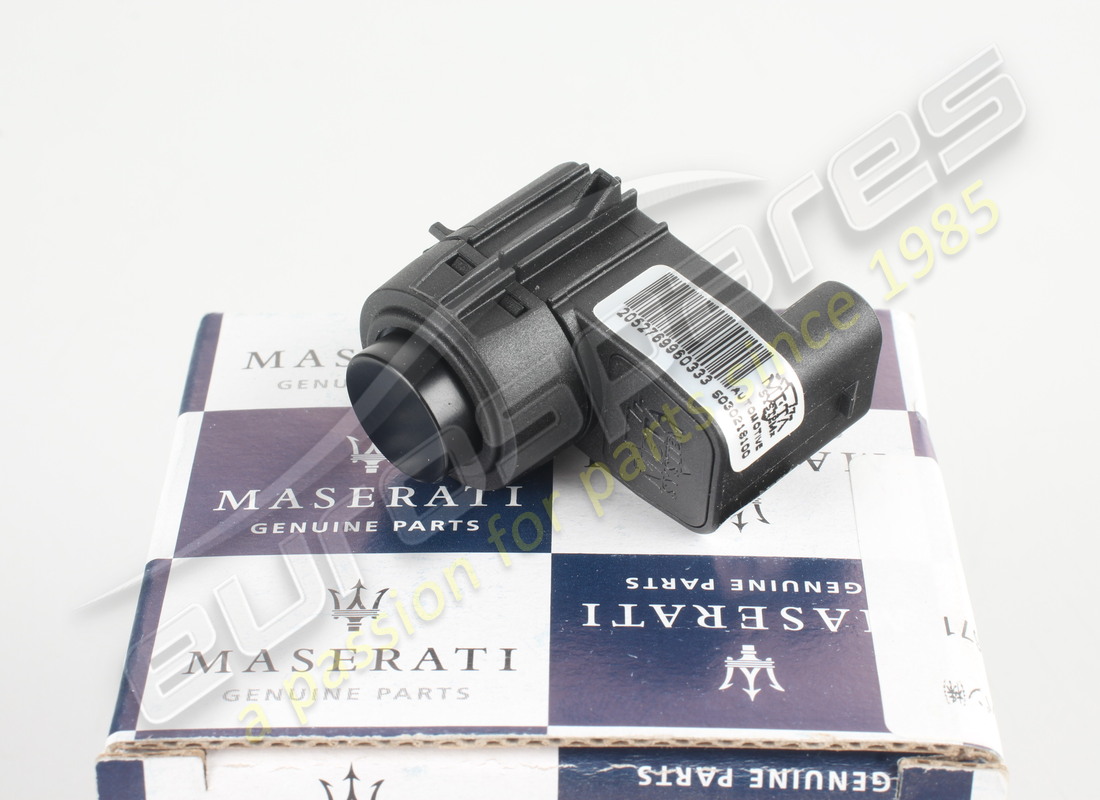 nouveau capteur de stationnement maserati. numéro de pièce 239083 (1)