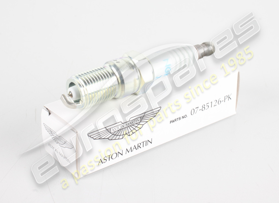 NOUVELLE BOUGIE D'ALLUMAGE Aston Martin . NUMÉRO DE PIÈCE 0785126PK (1)