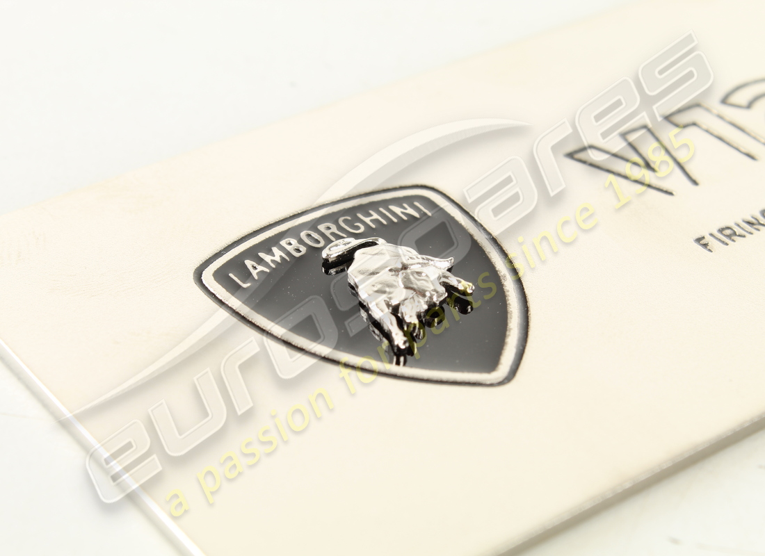NOUVELLE PLAQUE LAMBORGHINI, COUVERCLE DE TUYAUX DE CARBURANT. RÉFÉRENCE 07M103115 (2) nouvelle plaque lamborghini, couvercle de tuyaux de carburant. référence 07m103115 (2)
