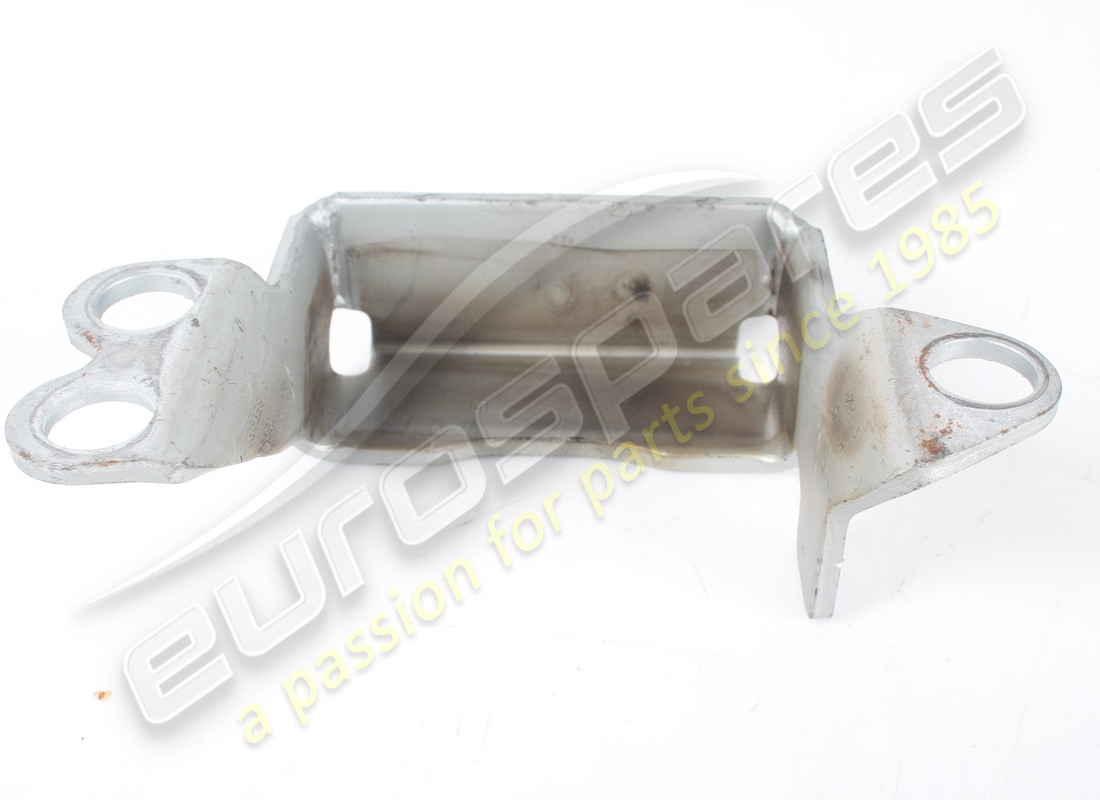 utilisé le support ferrari. numéro de pièce 278027 (4)