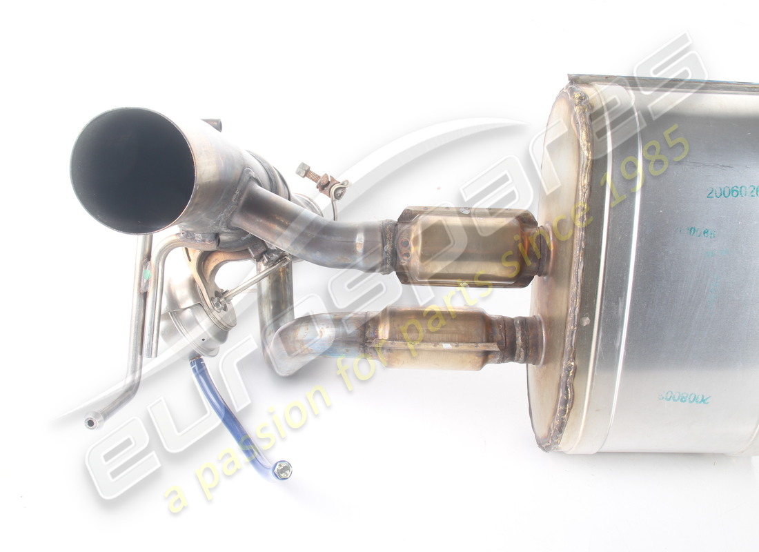utilisé ferrari silencieux central. numéro de pièce 844311 (2)
