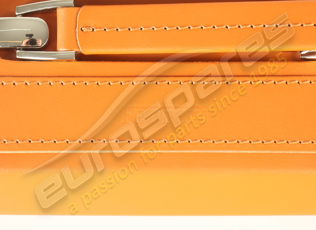 nouveau sac à outils complet ferrari. numéro de pièce 164683 (2)