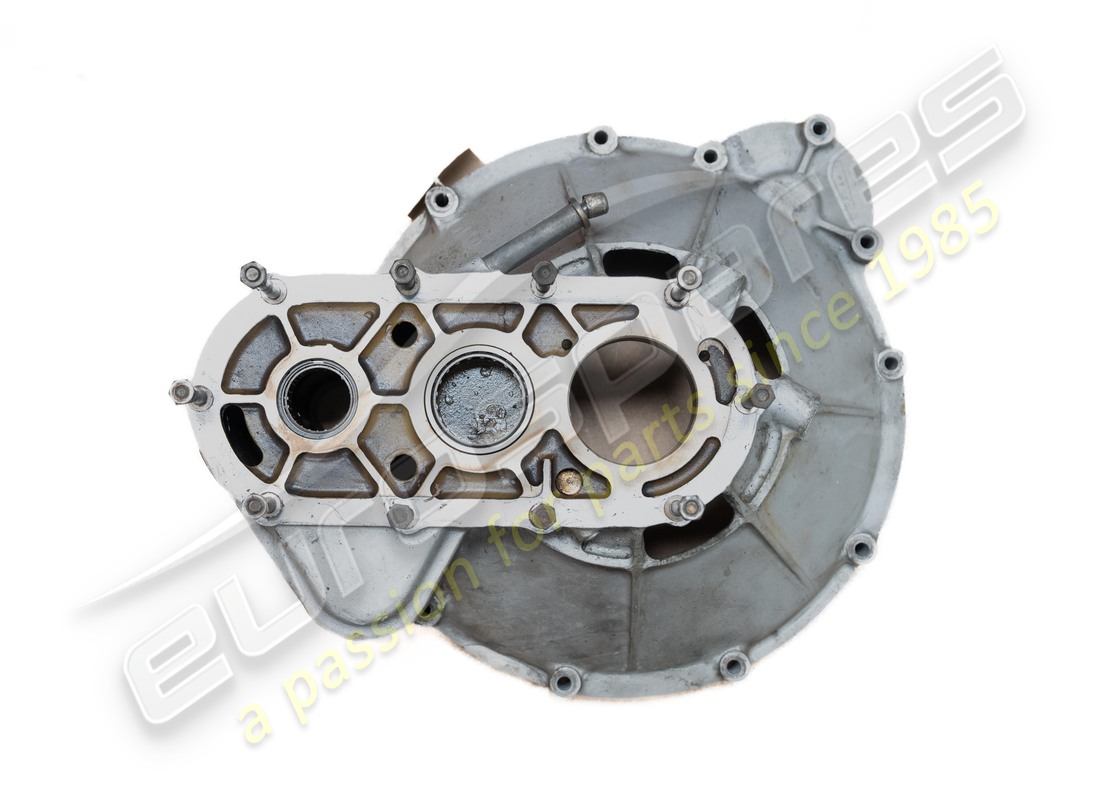 CARTER D'EMBRAYAGE Ferrari UTILISÉ. NUMÉRO DE PIÈCE 126082 (1)