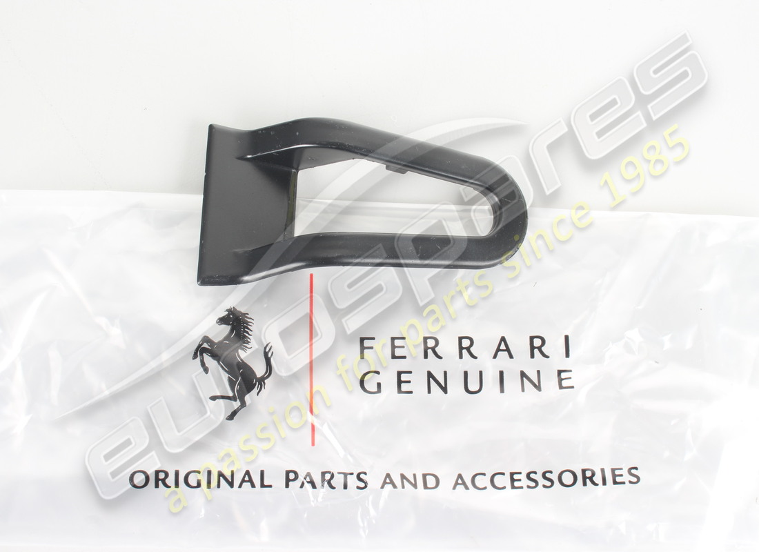 nouvelle moulure gauche ferrari. numéro de pièce 65717800 (3)