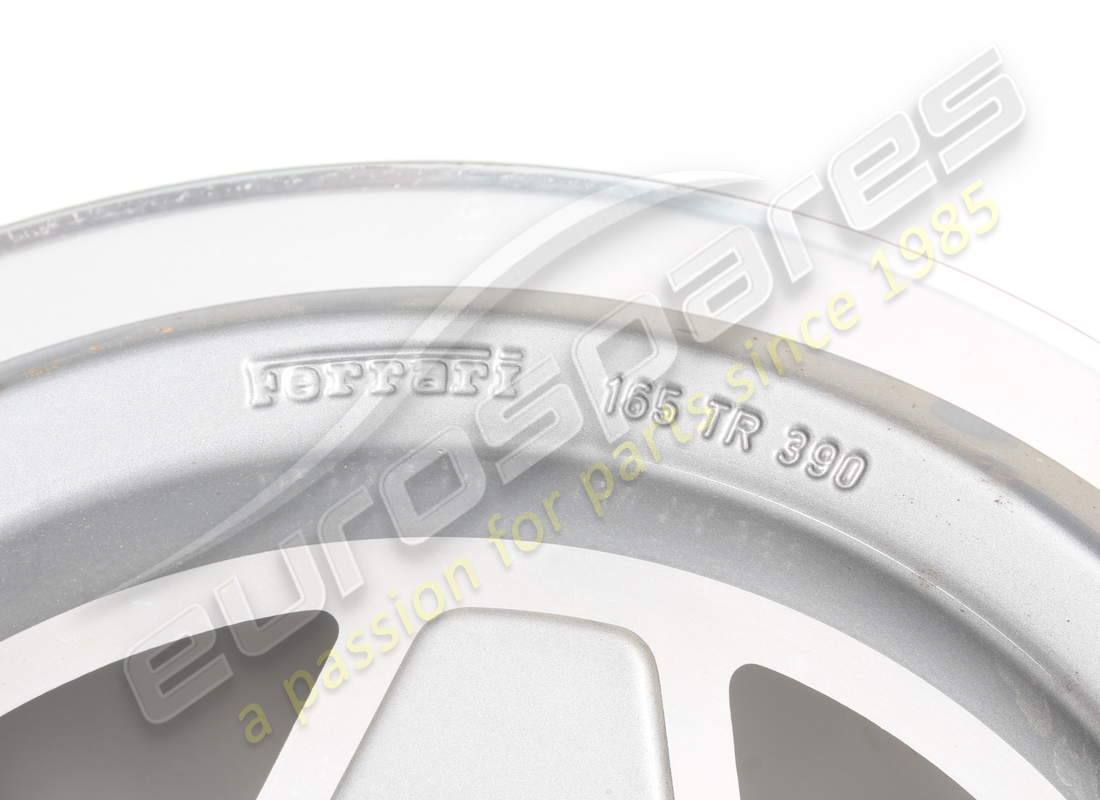 nouvelle ferrari roue de route trx. numéro de pièce 117132 (2)
