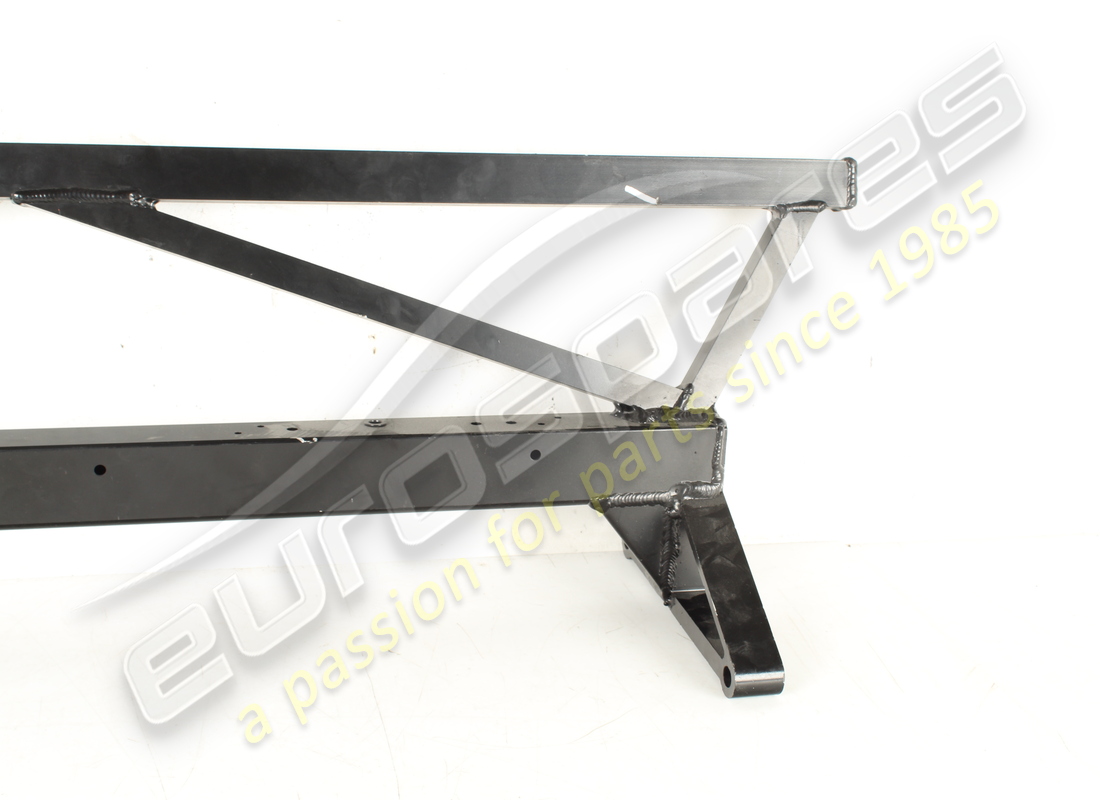 NOUVELLE TRAVERSE ARRIÈRE LAMBORGHINI. NUMÉRO DE PIÈCE 429813235 (3) nouvelle traverse arrière lamborghini. numéro de pièce 429813235 (3)