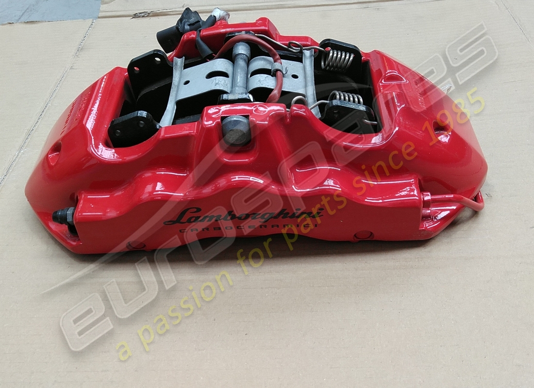 utilisé lamborghini étrier avant en rouge numéro de pièce 4t0615105df