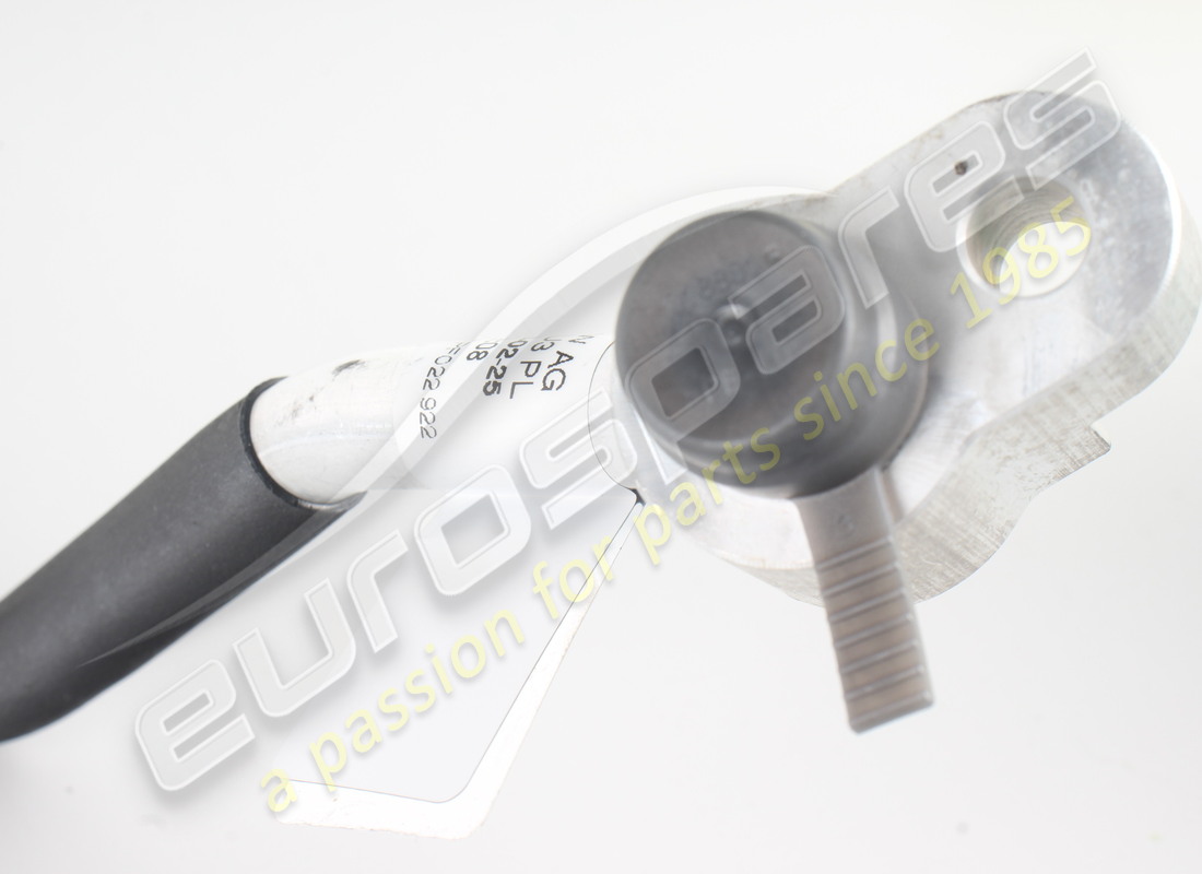 nouvelle ligne de réfrigérant lamborghini heissgas. numéro de pièce 4m0816721db (4)