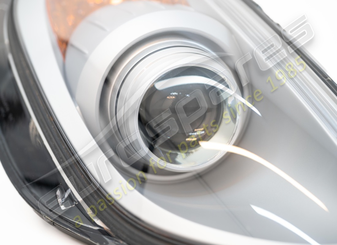 nouveau ferrari phare droit feux de croisement/route. numéro de pièce 204719 (2)