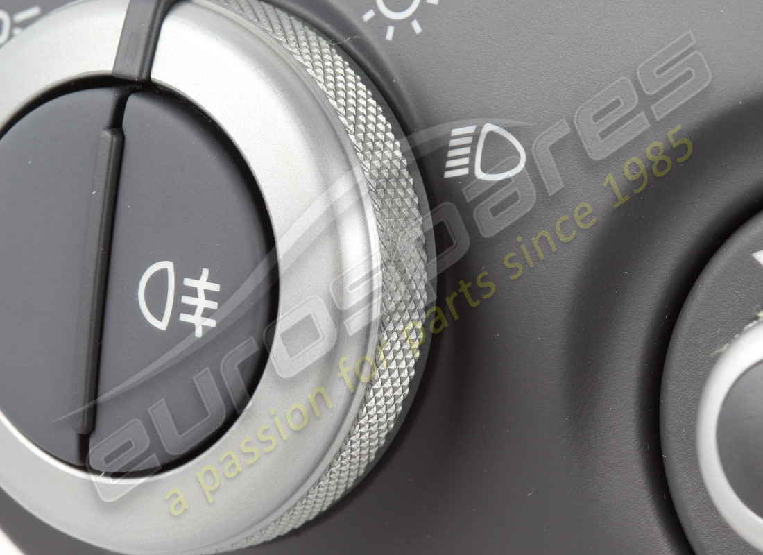 NOUVELLE PLAQUE FERRARI POUR FEUX ET RÉTROVISEUR. RÉFÉRENCE 227031 (5) nouvelle plaque ferrari pour feux et rétroviseur. référence 227031 (5)