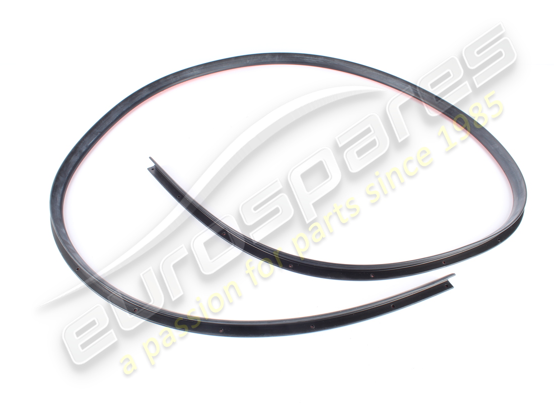 nouveau pare-chocs avant ferrari. numéro de pièce 85688500 (1)