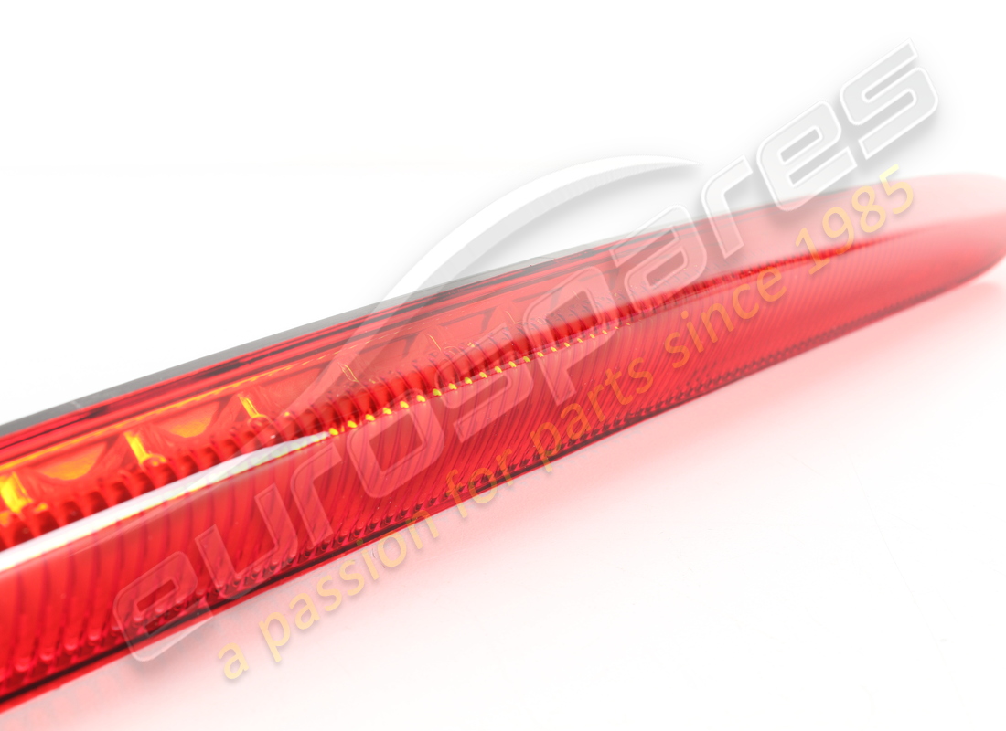 nouveau ferrari troisième feu stop complet. numéro de pièce 244435 (2)