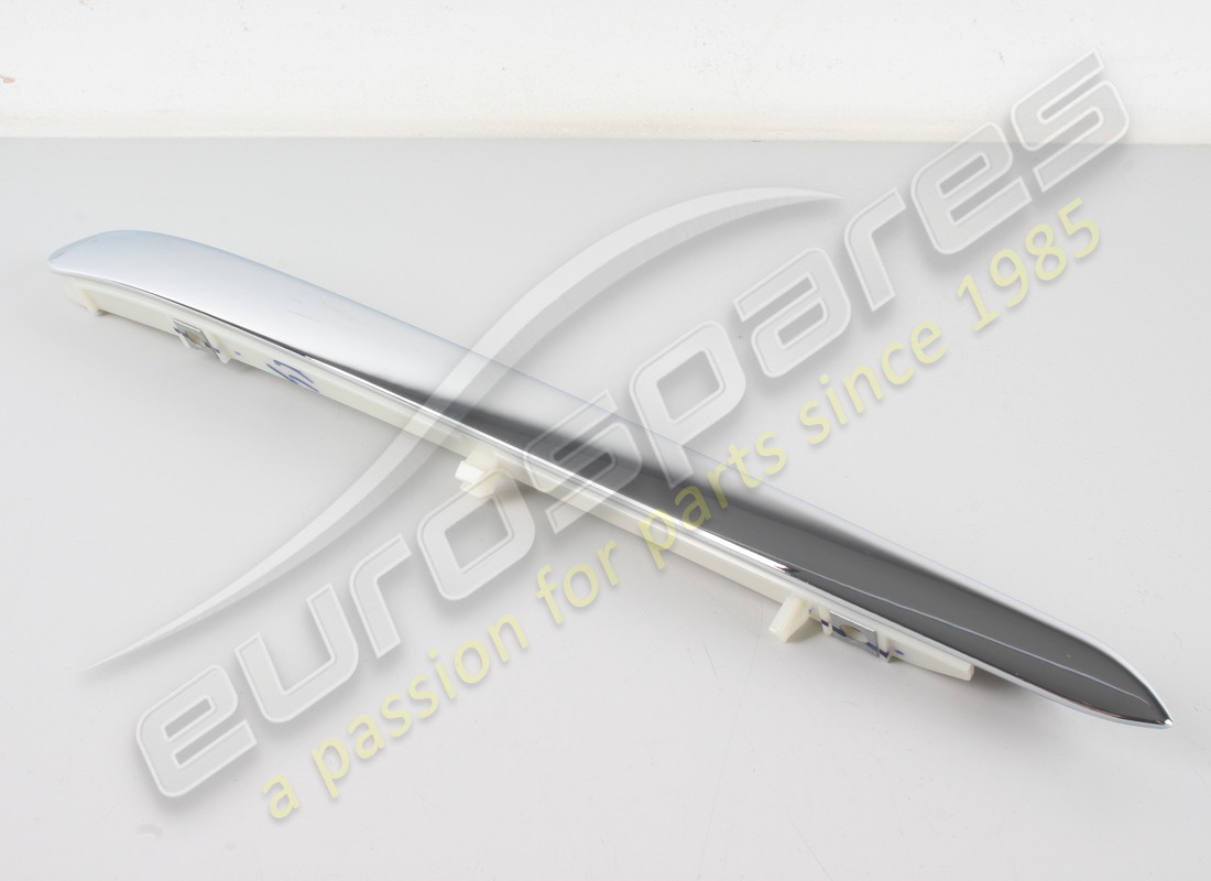 nouvelle maserati moulure avant gauche numéro de pièce 670138039 (5)