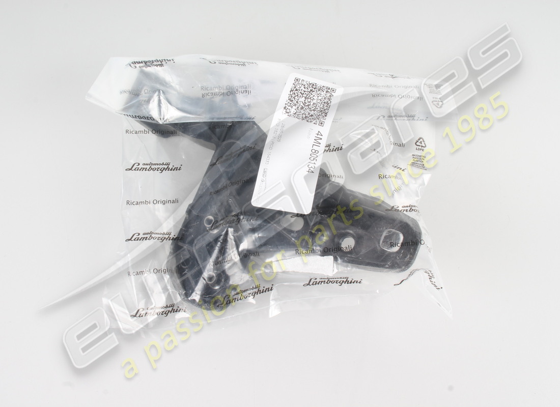 nouveau membre côté lamborghini. numéro de pièce 4ml805134 (4)