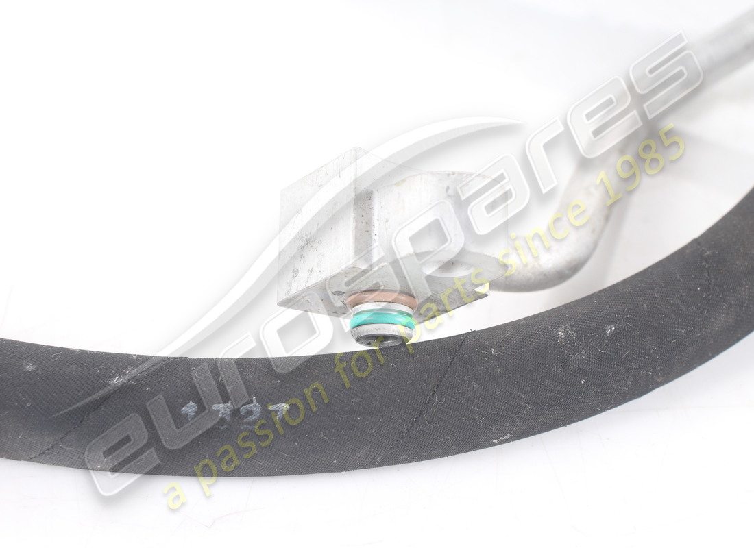 tuyau utilisé ferrari du filtre à l'évaporateur. référence 66982900 (4)