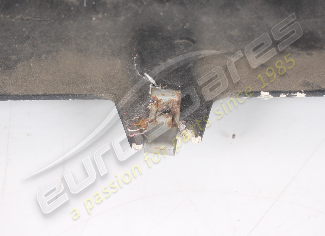 UTILISÉ FERRARI PARE-CHOCS AVANT. NUMÉRO DE PIÈCE 64861610 (17) utilisé ferrari pare-chocs avant. numéro de pièce 64861610 (17)