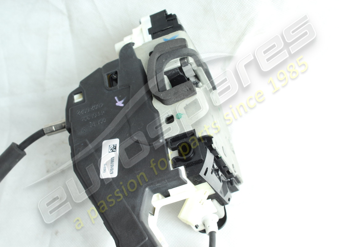 nouvelle serrure de porte avant droite maserati. numéro de pièce 670107805 (7)