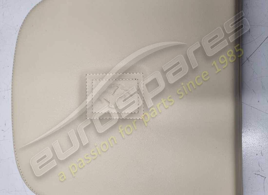 nouveau appui-tête ferrari. numéro de pièce 61538000 (4)