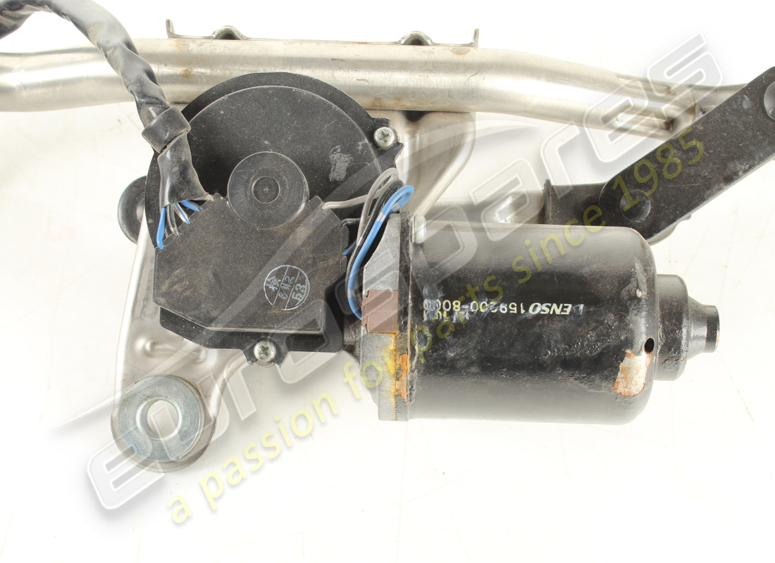 ensemble d'essuie-glace complet d'occasion ferrari. numéro de pièce 83361700 (2)