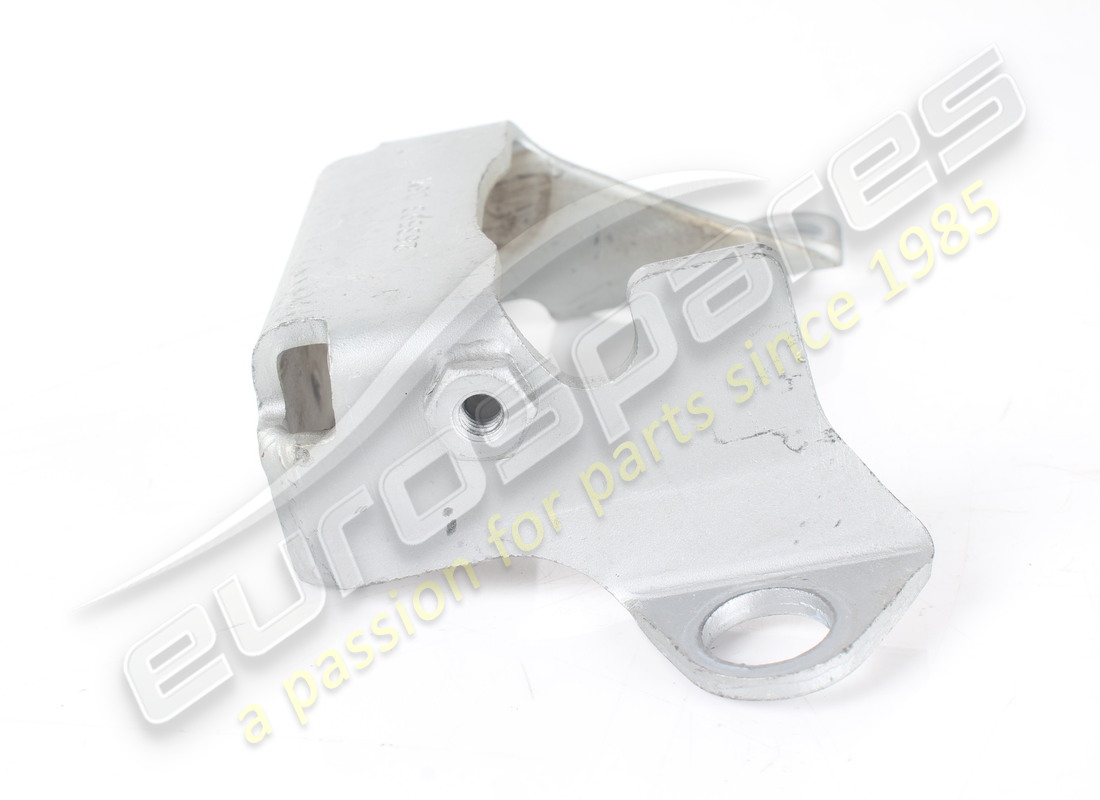 utilisé le support ferrari. numéro de pièce 278027 (3)