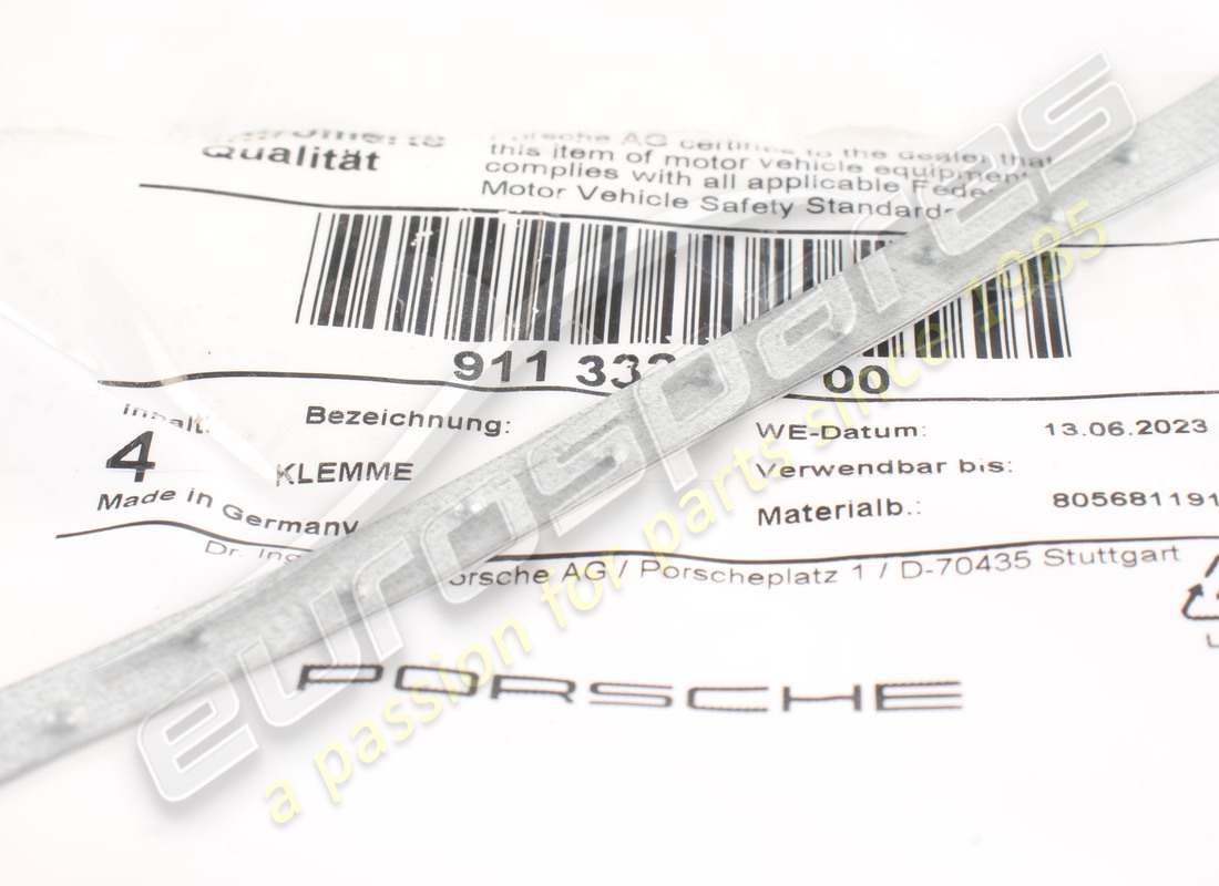 new porsche clip - dust bellows. part number 91133225700 (3)