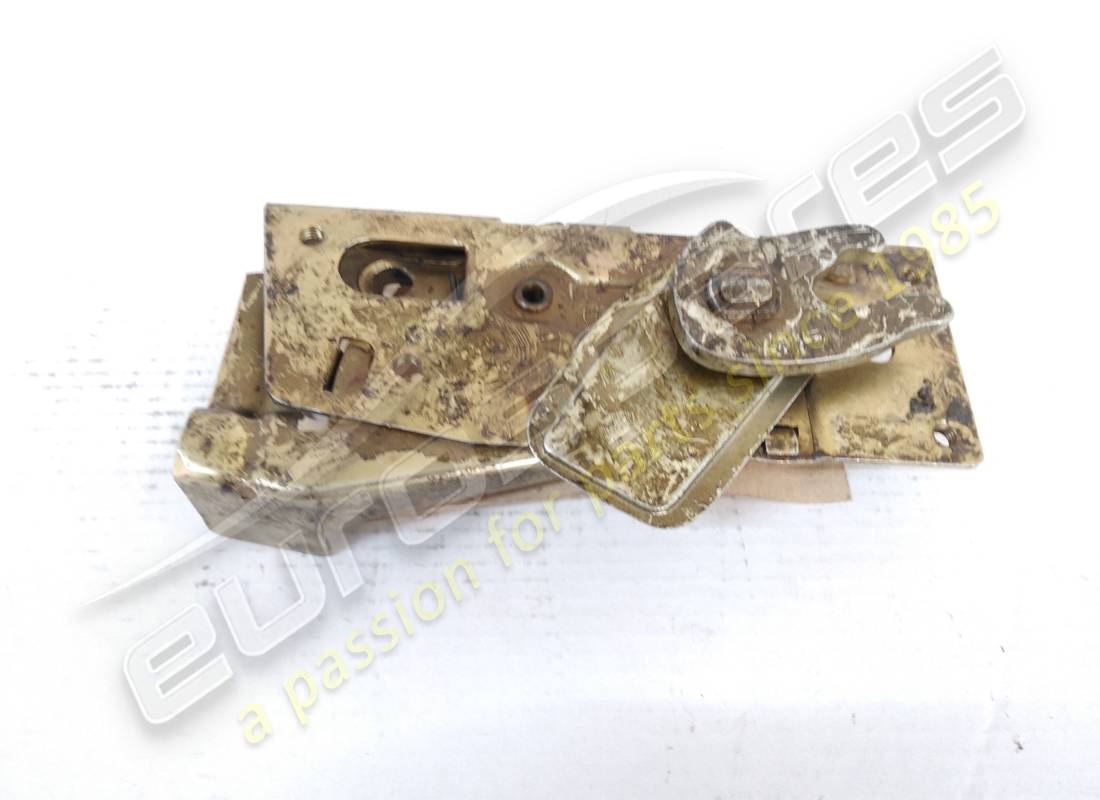 nouvelle serrure de porte gauche ferrari. numéro de pièce 2433017301 (2)
