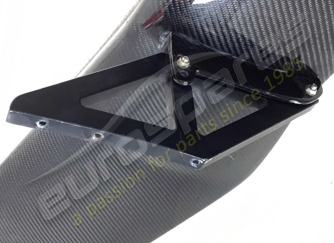 lamborghini spoiler arrière utilisé. numéro de pièce 470827933b (4)