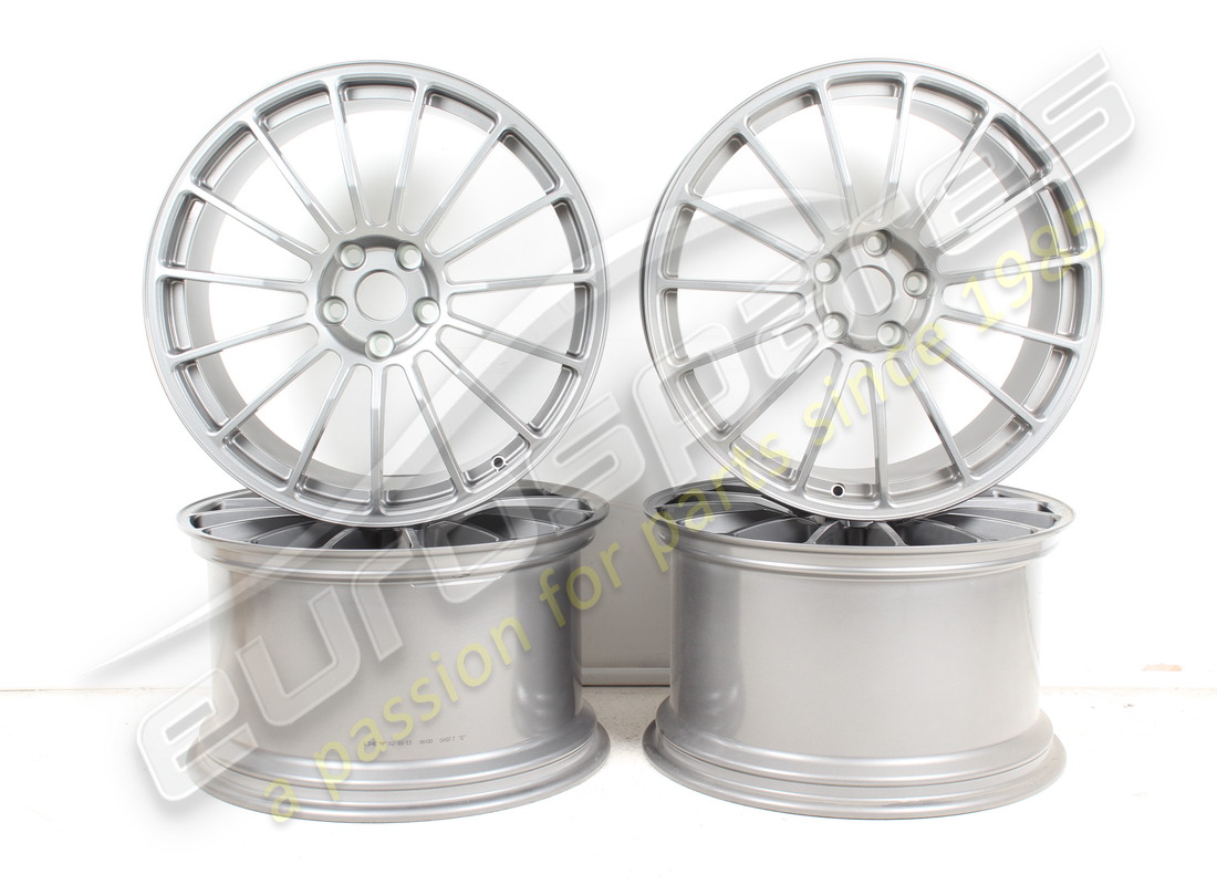 NOUVEAU ENSEMBLE DE ROUES SUPERLEGGERA Lamborghini. NUMÉRO DE PIÈCE 40060102ALK (1)