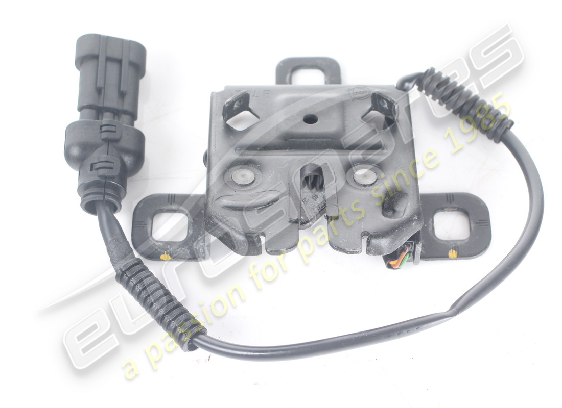 UTILISÉ FERRARI SERRURE DE COUVERCLE DE COMPARTIMENT MOTEUR. NUMÉRO DE PIÈCE 84076100 (2) utilisé ferrari serrure de couvercle de compartiment moteur. numéro de pièce 84076100 (2)