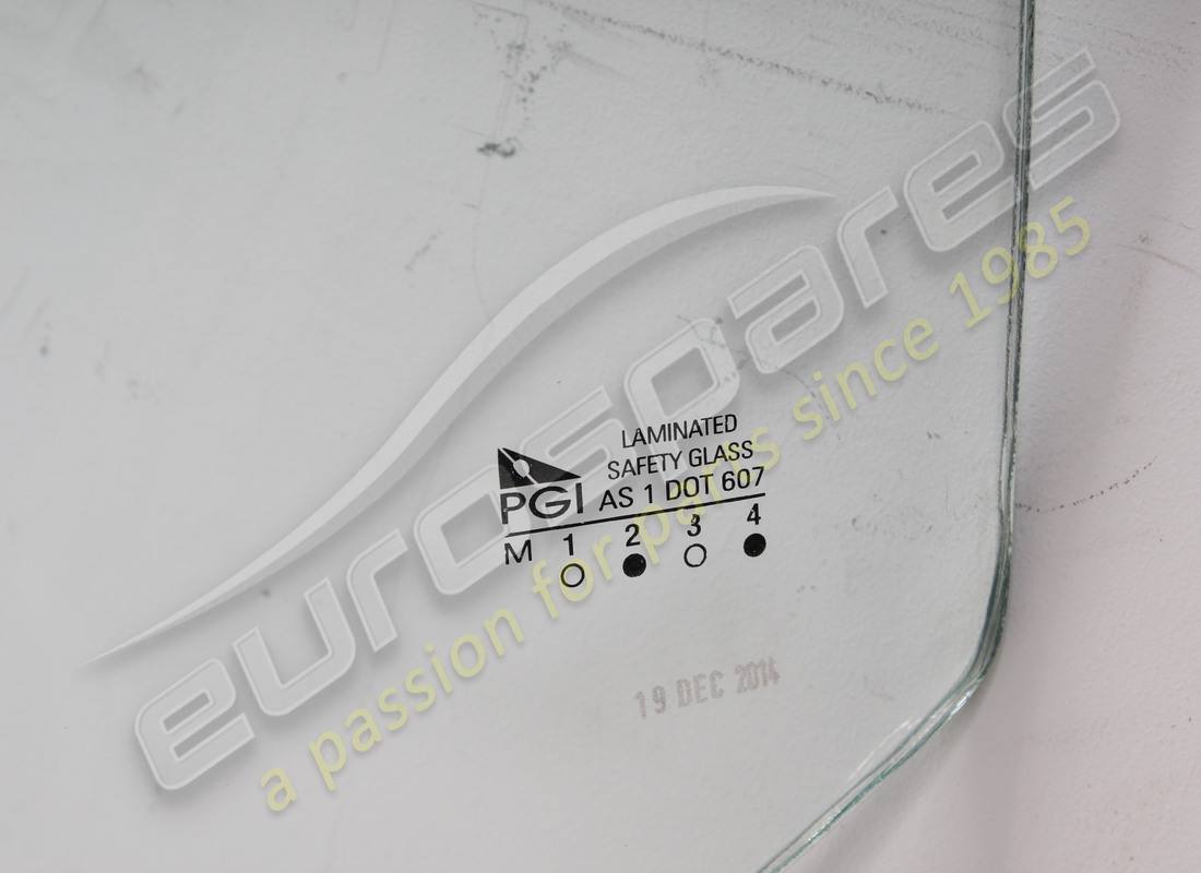 nouveau (autre) eurospares pare-brise 246 gt & gts 206 gt (teinté en vert). numéro de pièce 20030201 (2)