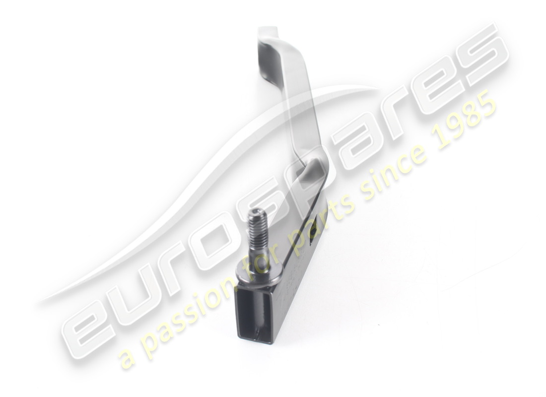 nouveau support en traversée porsche. référence 95b805527 (2)
