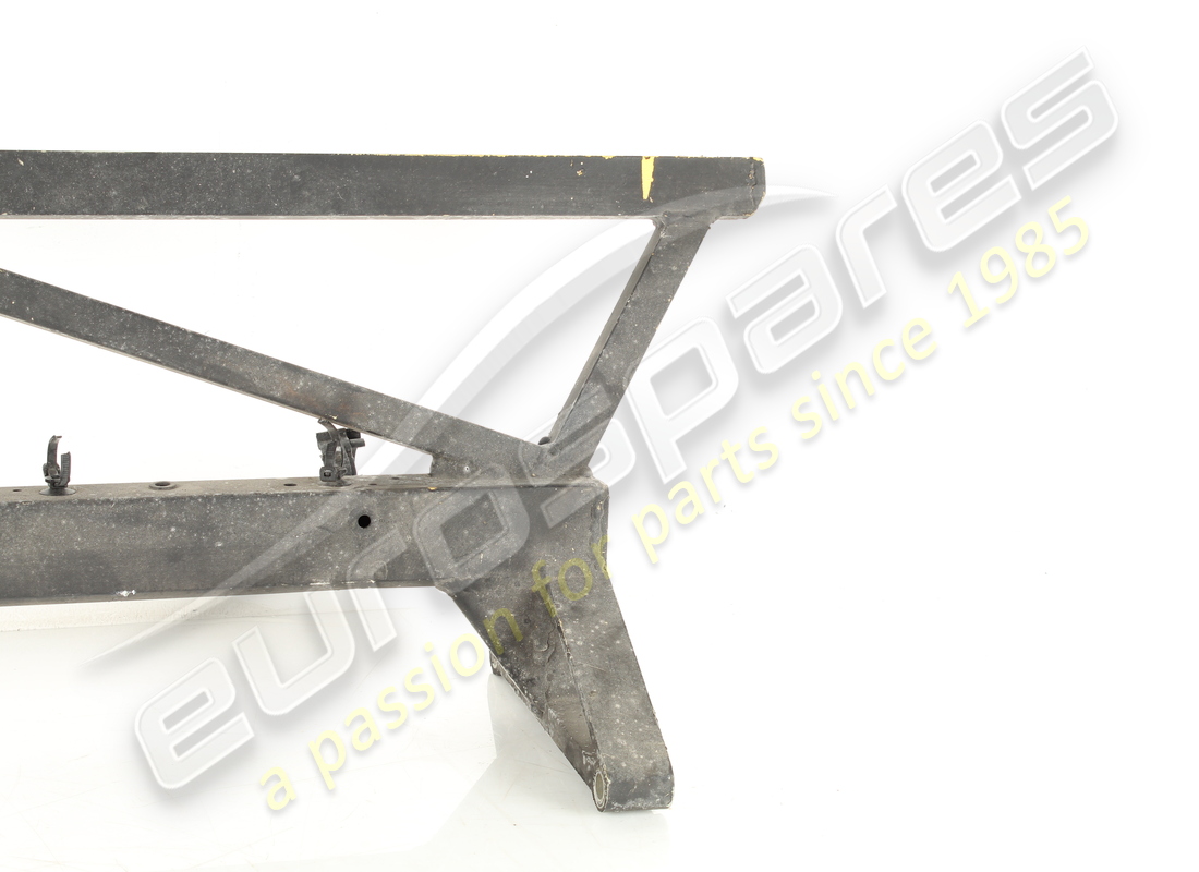 utilisé lamborghini traverse arrière. numéro de pièce 429813235 (4)