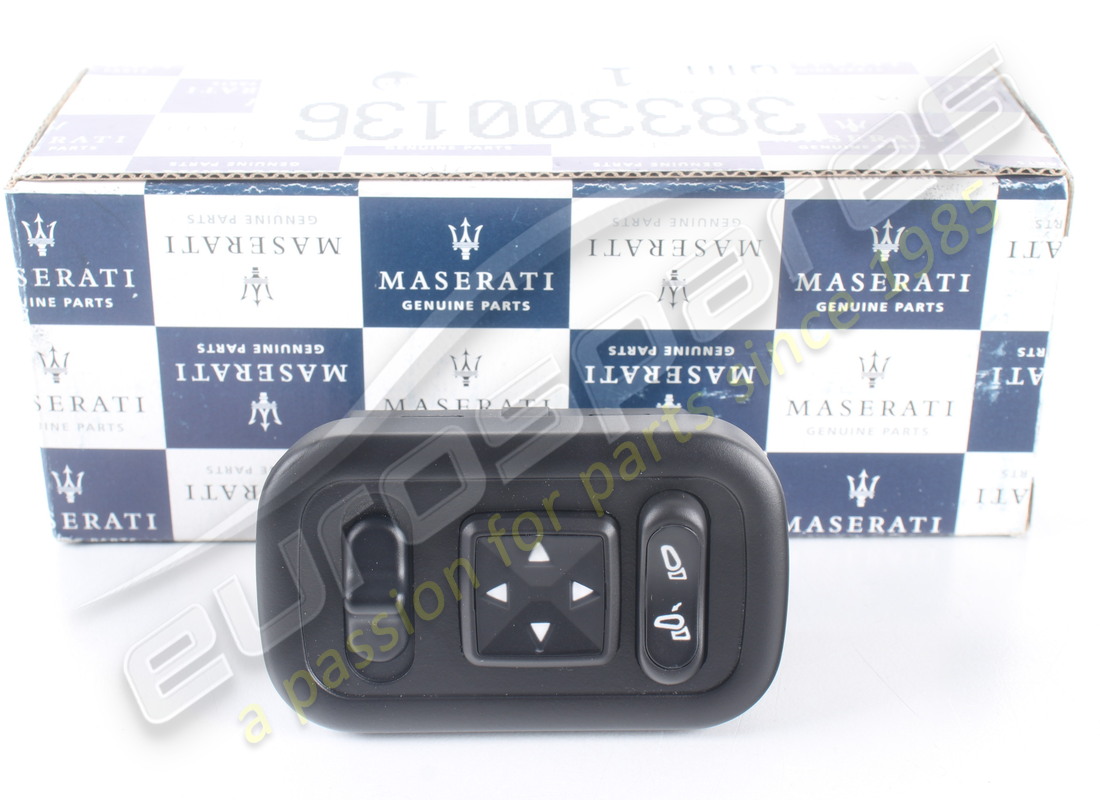 nouveau interrupteur de rétroviseur maserati. référence 383300136 (1)
