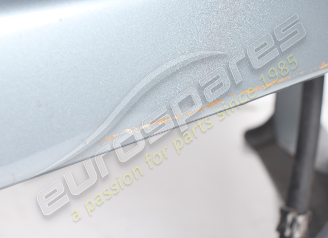 UTILISÉ FERRARI PARE-CHOCS AVANT. NUMÉRO DE PIÈCE 64861610 (7) utilisé ferrari pare-chocs avant. numéro de pièce 64861610 (7)