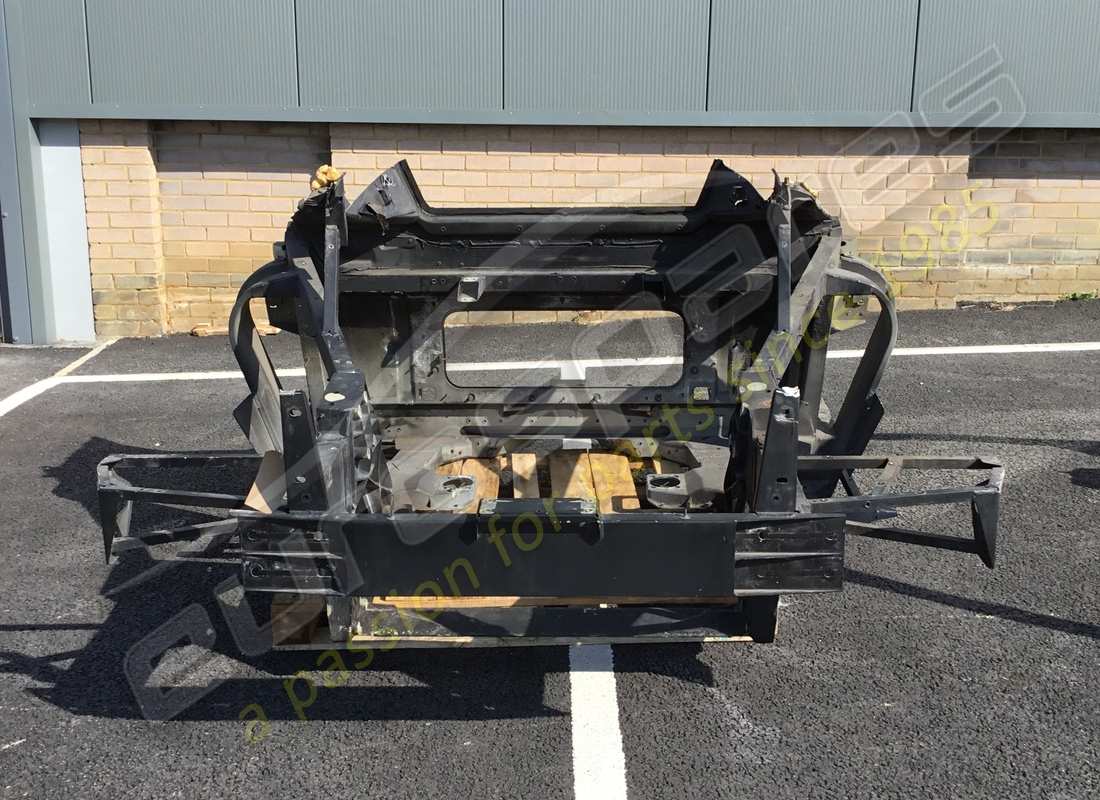 utilisé ferrari cadre arrière complet. numéro de pièce 68886911 (3)