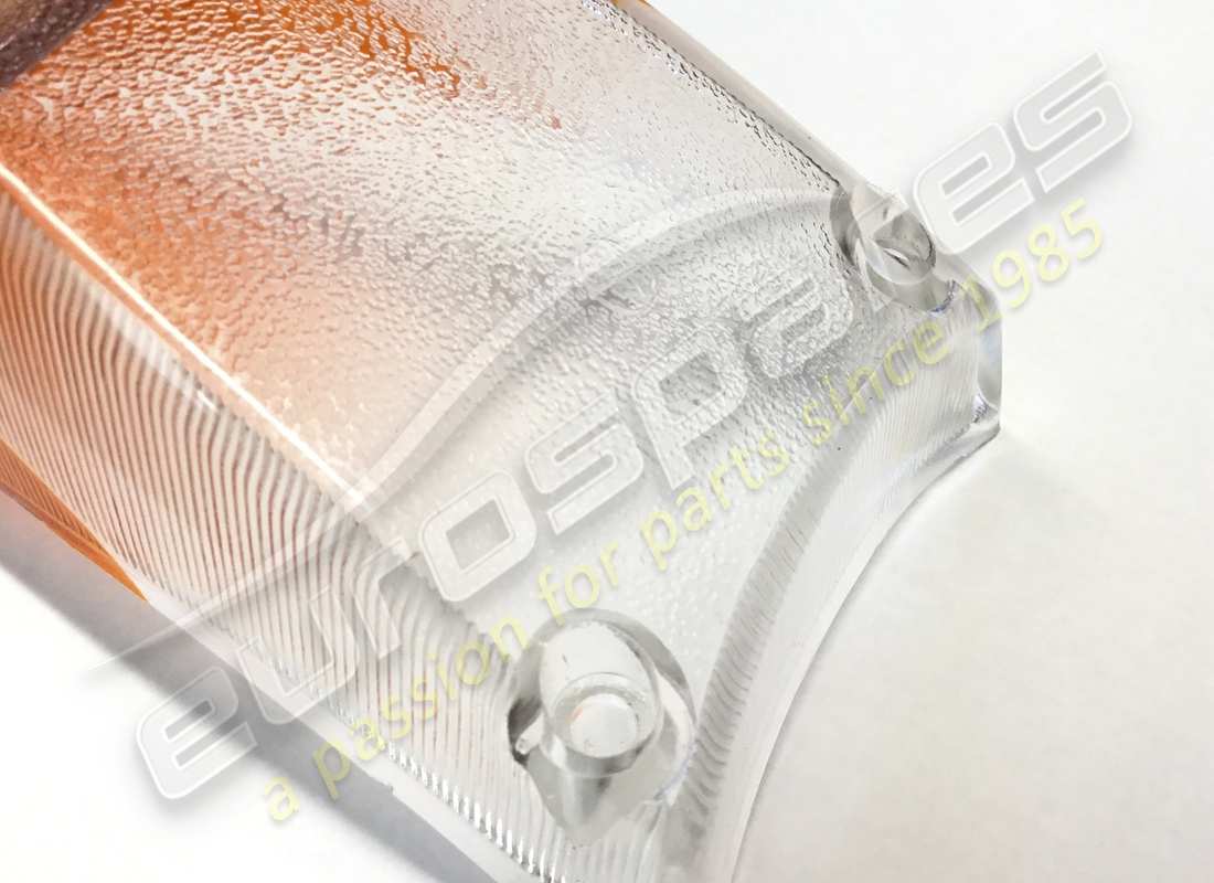 nouveau (autre) maserati verre de lampe antibrouillard. numéro de pièce 107bl58650 (2)