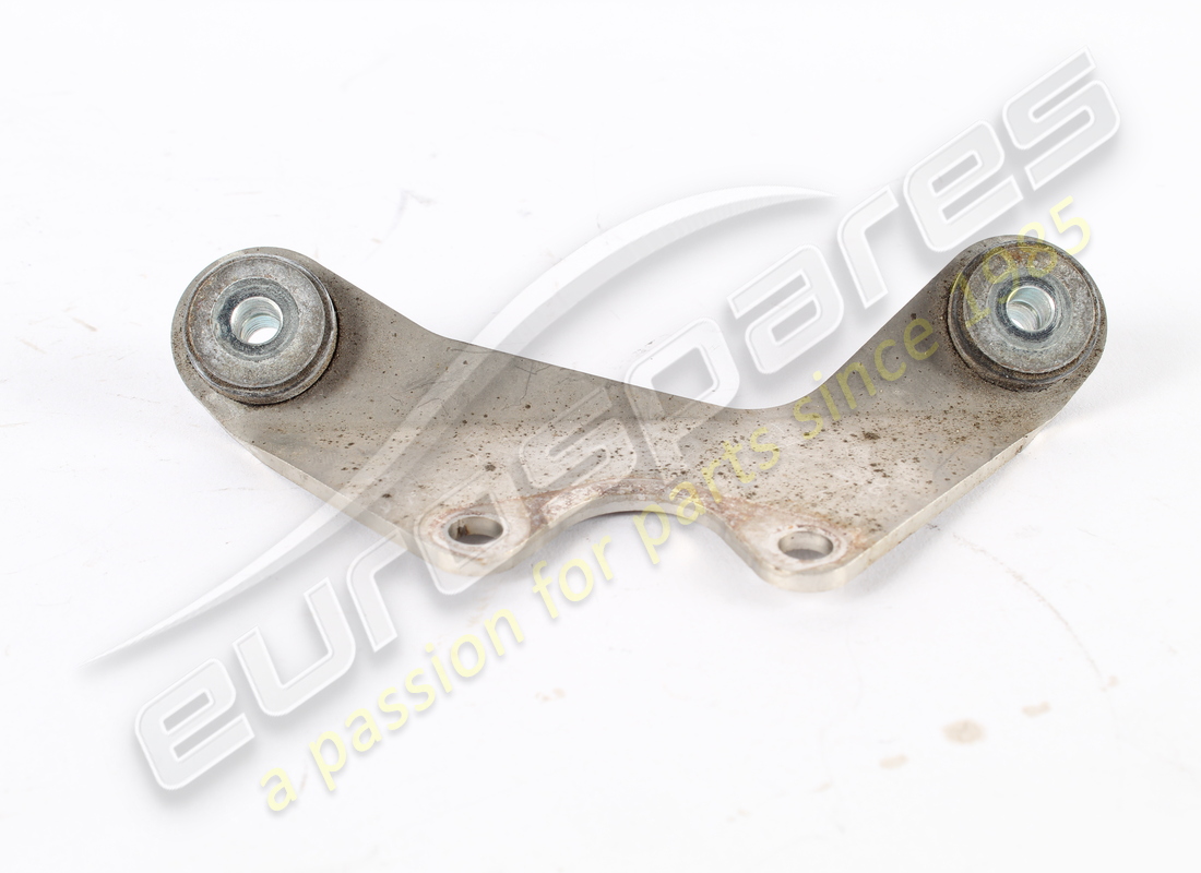 UTILISÉ FERRARI SUPPORT DE FIXATION DE VALVE DROITE. NUMÉRO DE PIÈCE 245816 (2) utilisé ferrari support de fixation de valve droite. numéro de pièce 245816 (2)