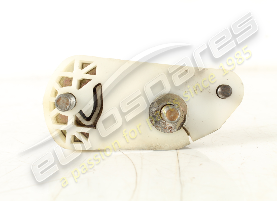 PLAQUE DE RETENUE GAUCHE Ferrari UTILISÉE. NUMÉRO DE PIÈCE 40115602 (1)