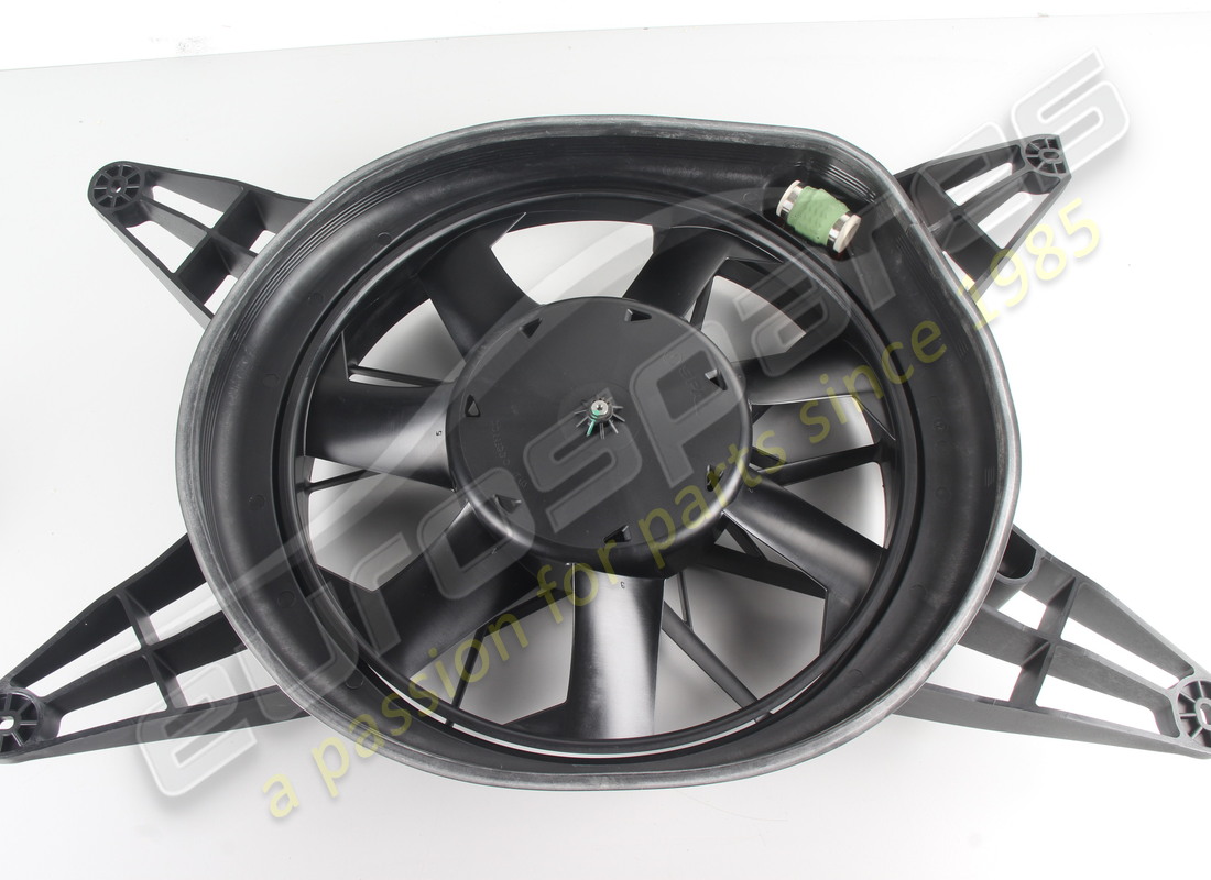 nouveau ferrari ventilateur électrique complet. numéro de pièce 275044 (2)