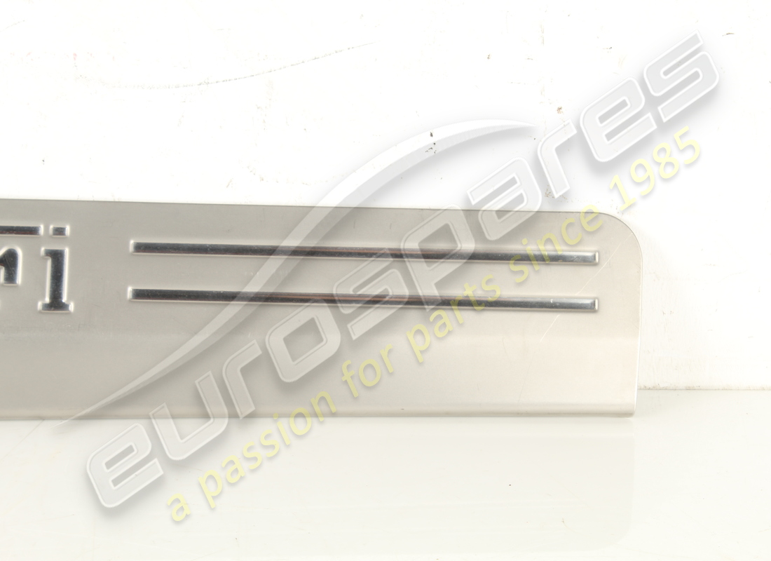 UTILISÉ FERRARI PLAQUE DE PIED LH. NUMÉRO DE PIÈCE 81362300 (2) utilisé ferrari plaque de pied lh. numéro de pièce 81362300 (2)