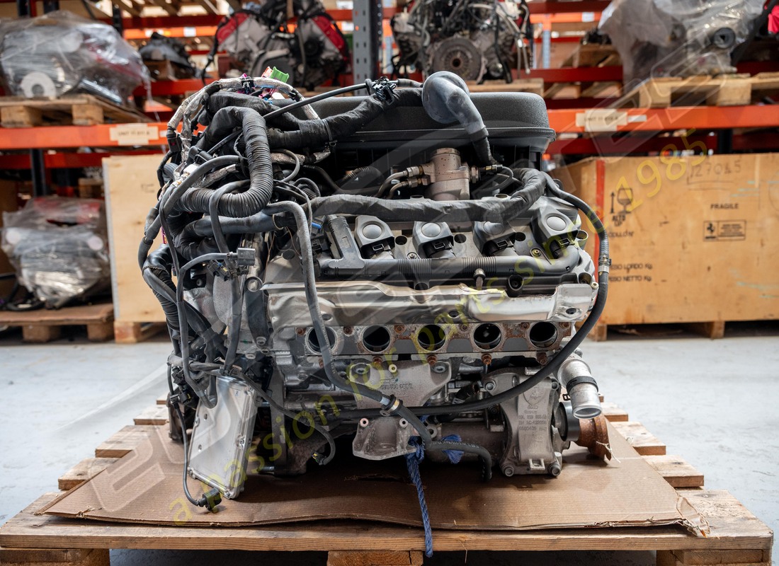 MOTEUR LAMBORGHINI LP570 UTILISÉ. NUMÉRO DE PIÈCE MR00Y9570SL (3) moteur lamborghini lp570 utilisé. numéro de pièce mr00y9570sl (3)