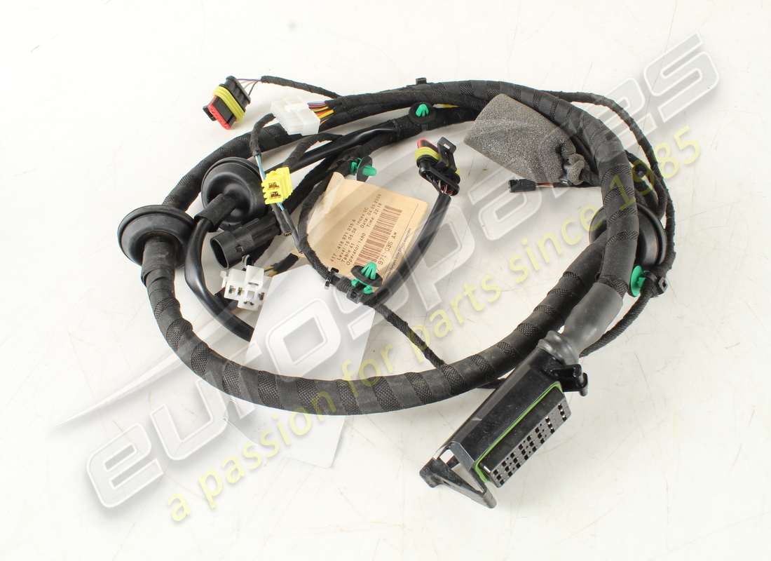 NOUVEAU LAMBORGHINI HARNAIS, PORTE. NUMÉRO DE PIÈCE 417971035A (1) nouveau lamborghini harnais, porte. numéro de pièce 417971035a (1)