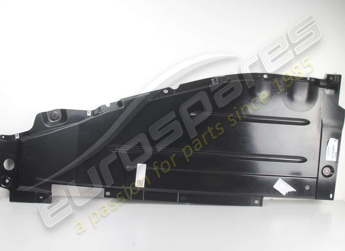 NOUVEAU FERRARI AVANT AÉRODYNAMIQUE INFÉRIEUR DROIT NUMÉRO DE PIÈCE 83948500 (1) nouveau ferrari avant aérodynamique inférieur droit numéro de pièce 83948500 (1)